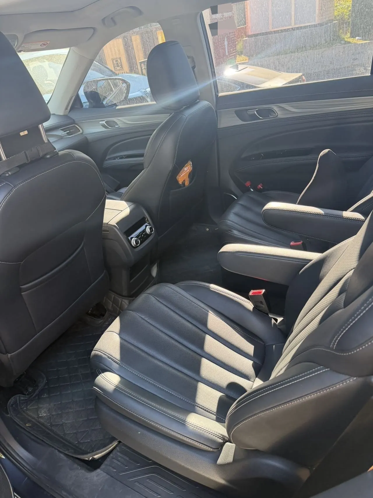 Ford 2023 Lingyu 2.0T EcoBoost 225 Platinum Collar 7 (2/2/3) Automatic Gear 6