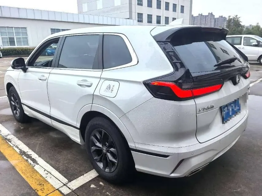 Honda 2025 Hao Ying 1.5T Stepless 240TURBO Two-Drive Deluxe Edition 5-seat Automatic Gear 3