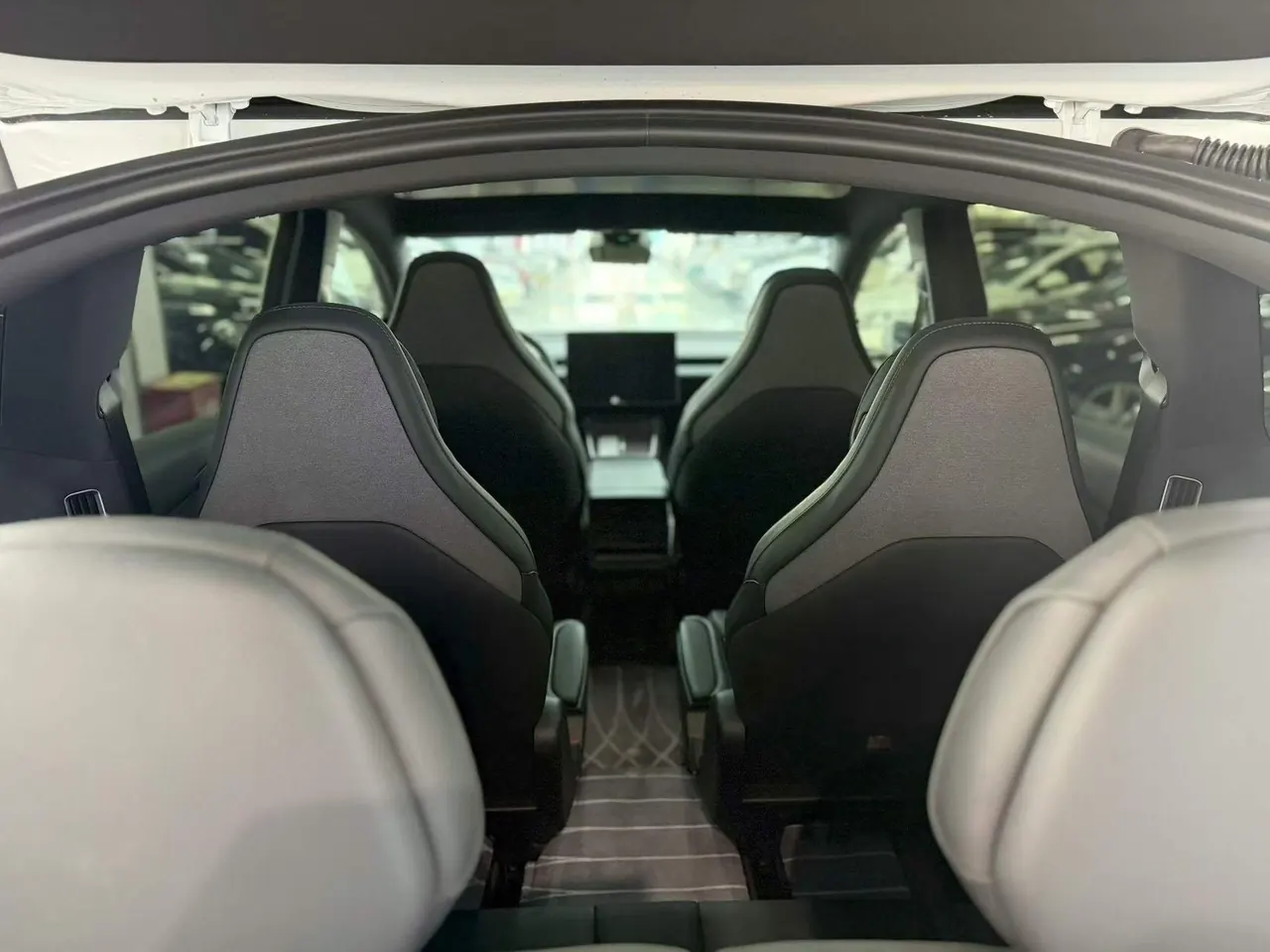 Tesla 2025 Model Y L Long Endurance All-Wheel Drive Automatic Transmission 5