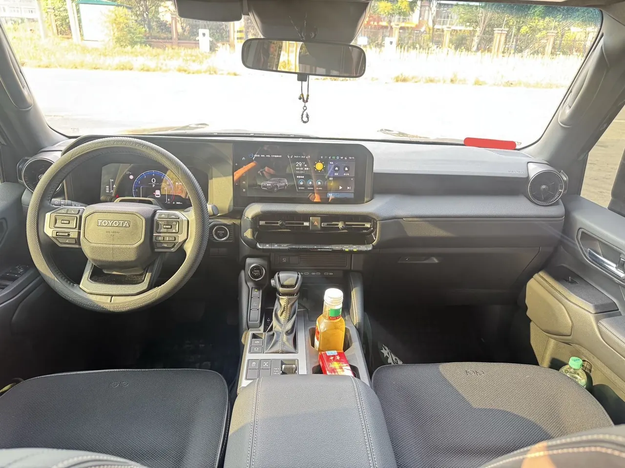 Toyota 2025 Prado HEV 2.4T all-around TX version 5-seat automatic gear 3