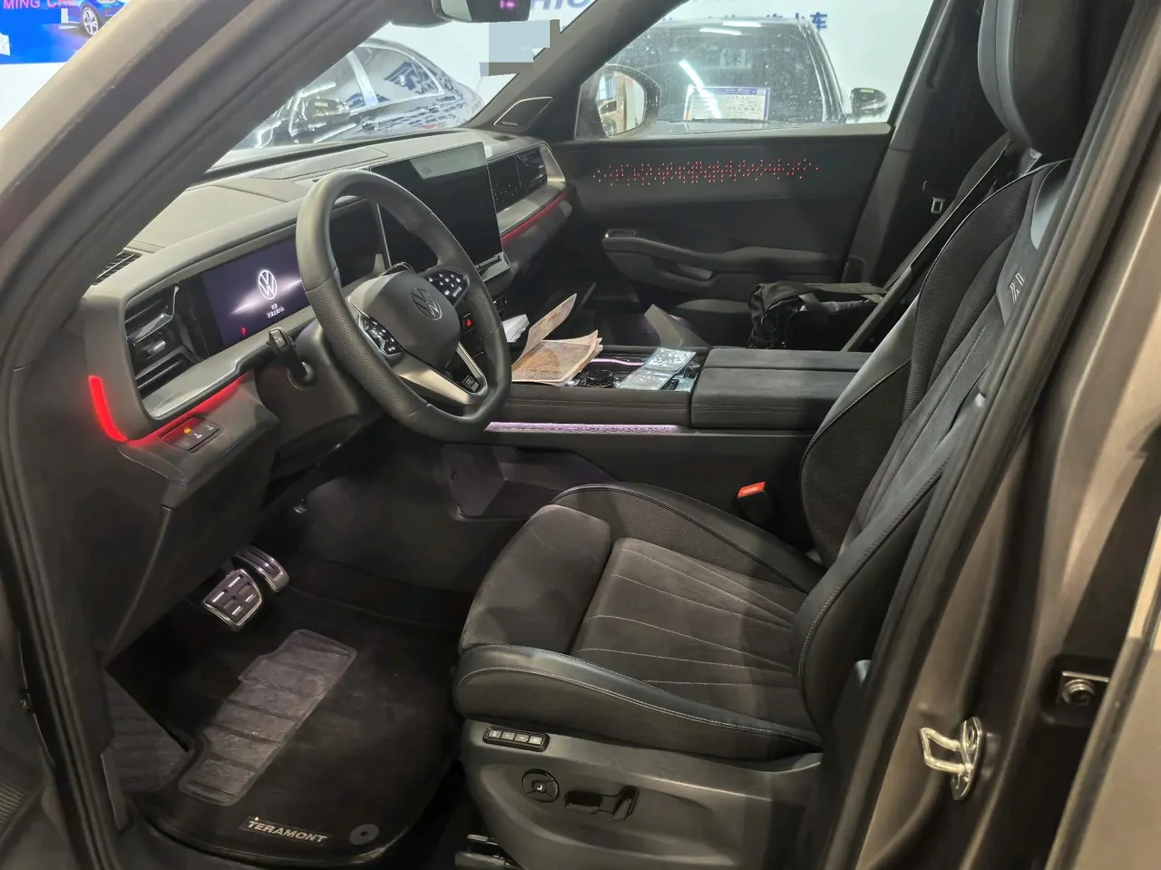 Volkswagen 2025 Teramont Pro 2.0TSI 450TSI Four-Wheel-Drive Summit Edition Automatic 2