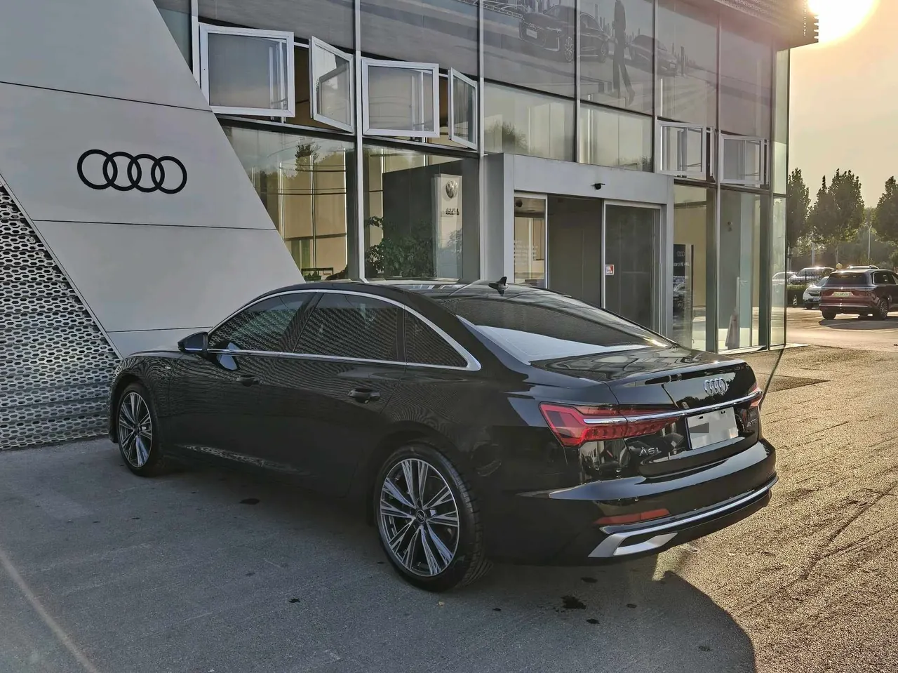 Audi 2025 A6L 2.0TFSI 45TFSI Selected Dynamic (Modified) Automatic Gear 6