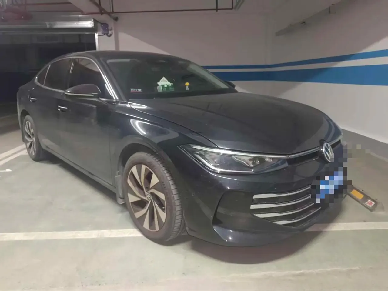 Volkswagen 2025 Passat Pro 2.0TSI 380TSI Longyun Edition Automatic Gear 3