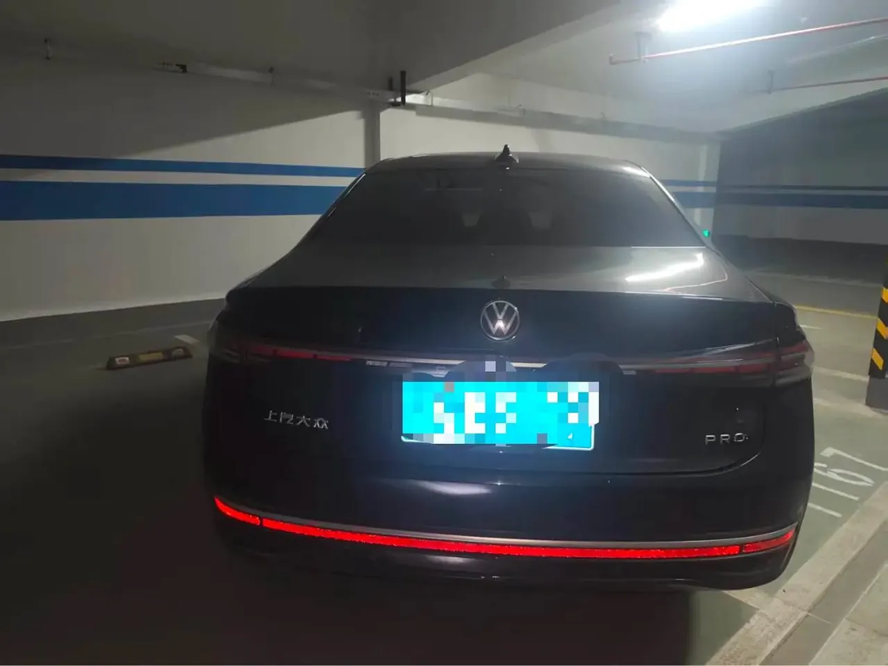 Volkswagen 2025 Passat Pro 2.0TSI 380TSI Longyun Edition Automatic Gear 5