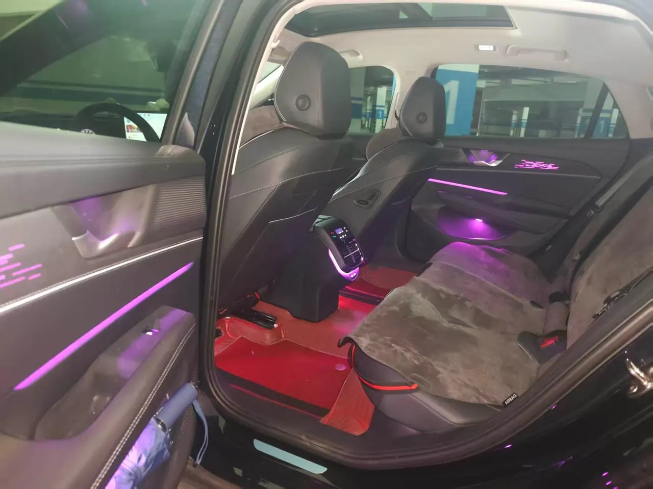 Volkswagen 2025 Passat Pro 2.0TSI 380TSI Longyun Edition Automatic Gear 7