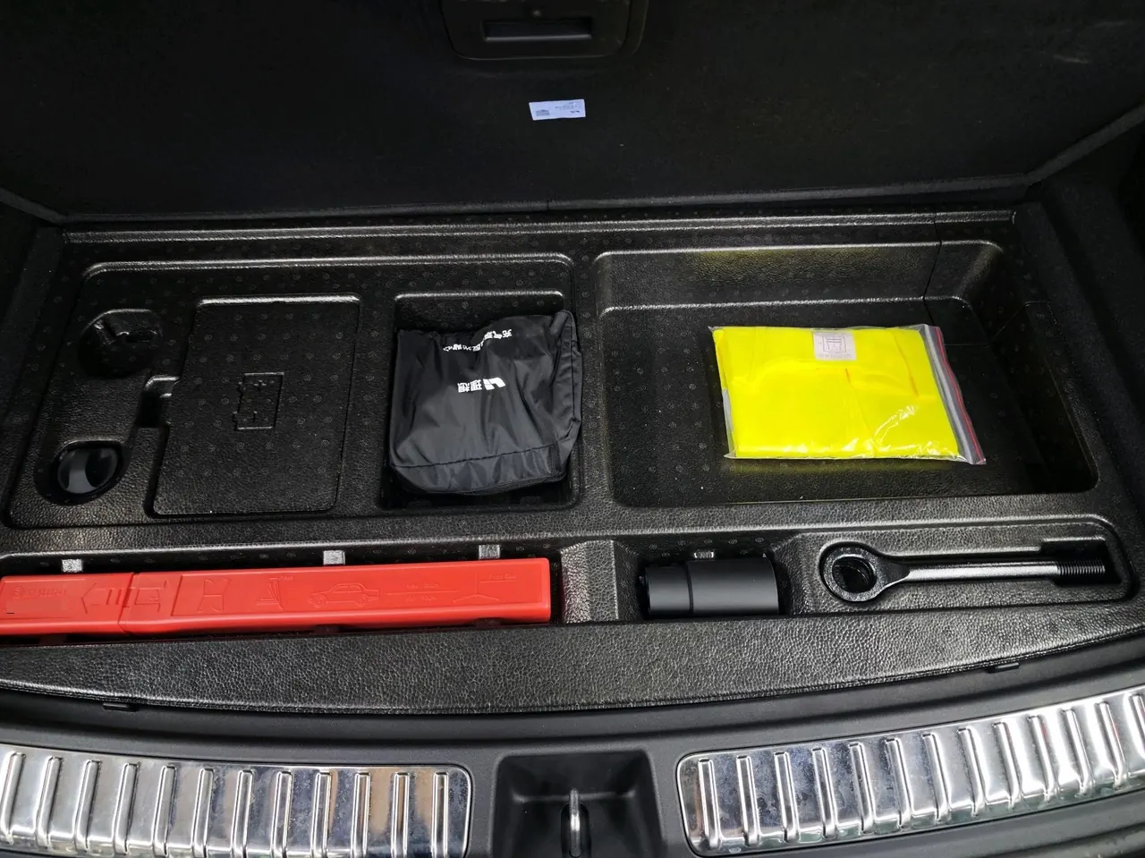 Li 2025 L9 Ultra Smart Refresh Edition Automatic Transmission 8
