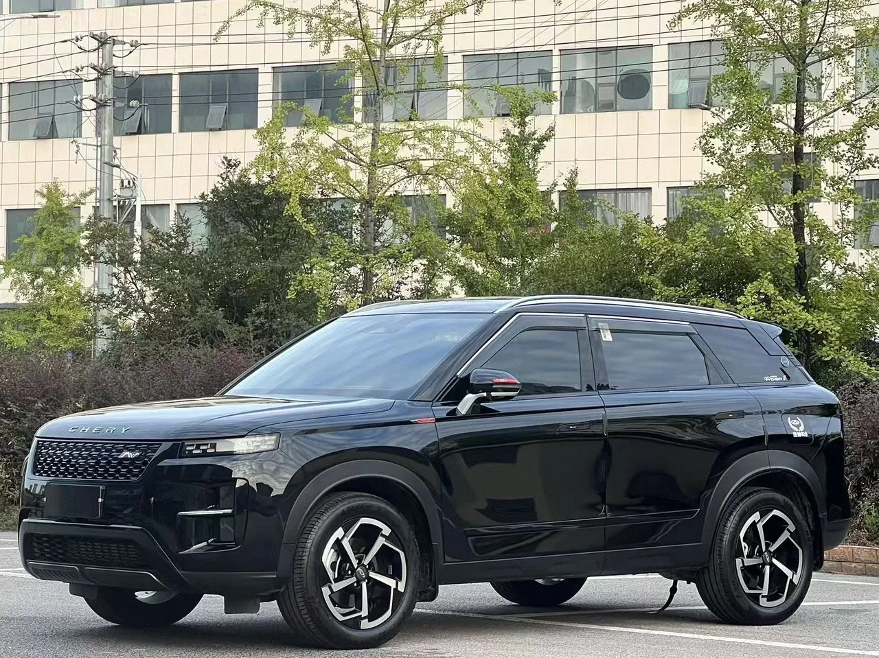 Chery 2025 Ruihu 7 1.6T High Energy Edition Two-Drive Edition Automatic Gear - View 1