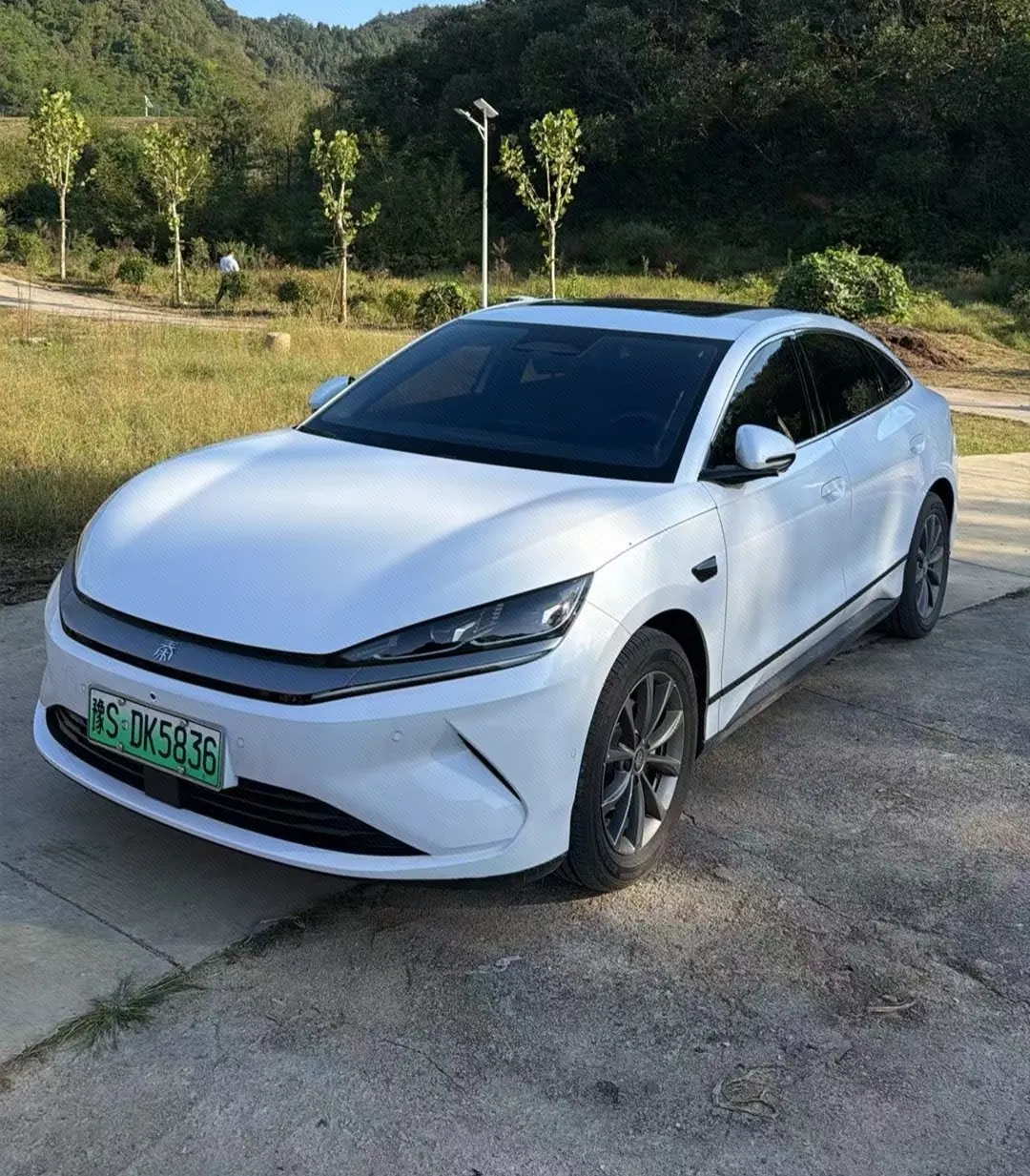Open image lightbox: BYD 2025 Qin L EV 545KM Exceed automatic gear