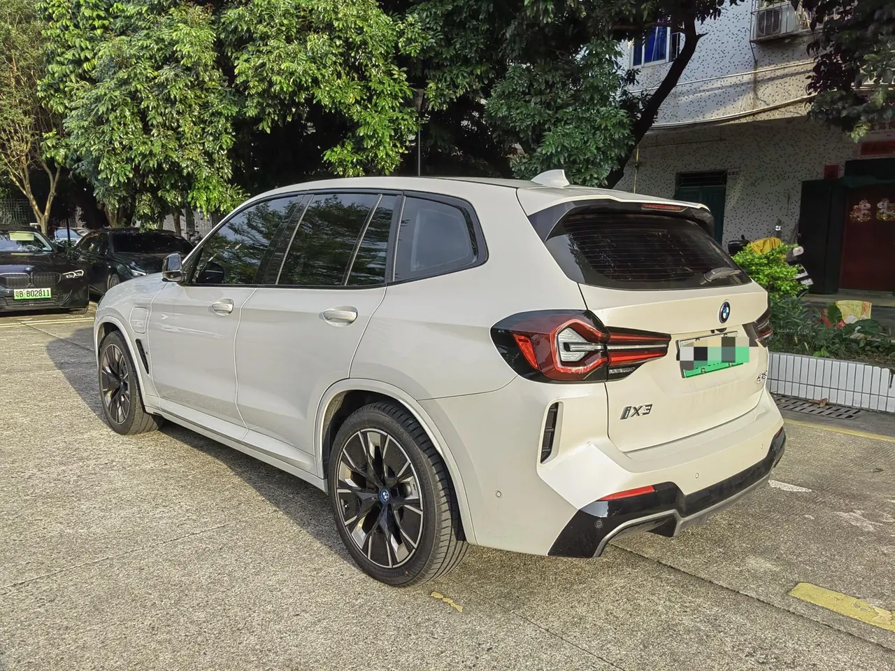 BMW 2024 iX3 Creat Collar Automatic 9