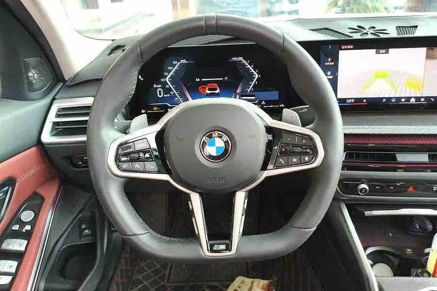 BMW 3 Series 2025 330Li 2.0T M Sports Obsidian Night Suit Automatic Gear 7