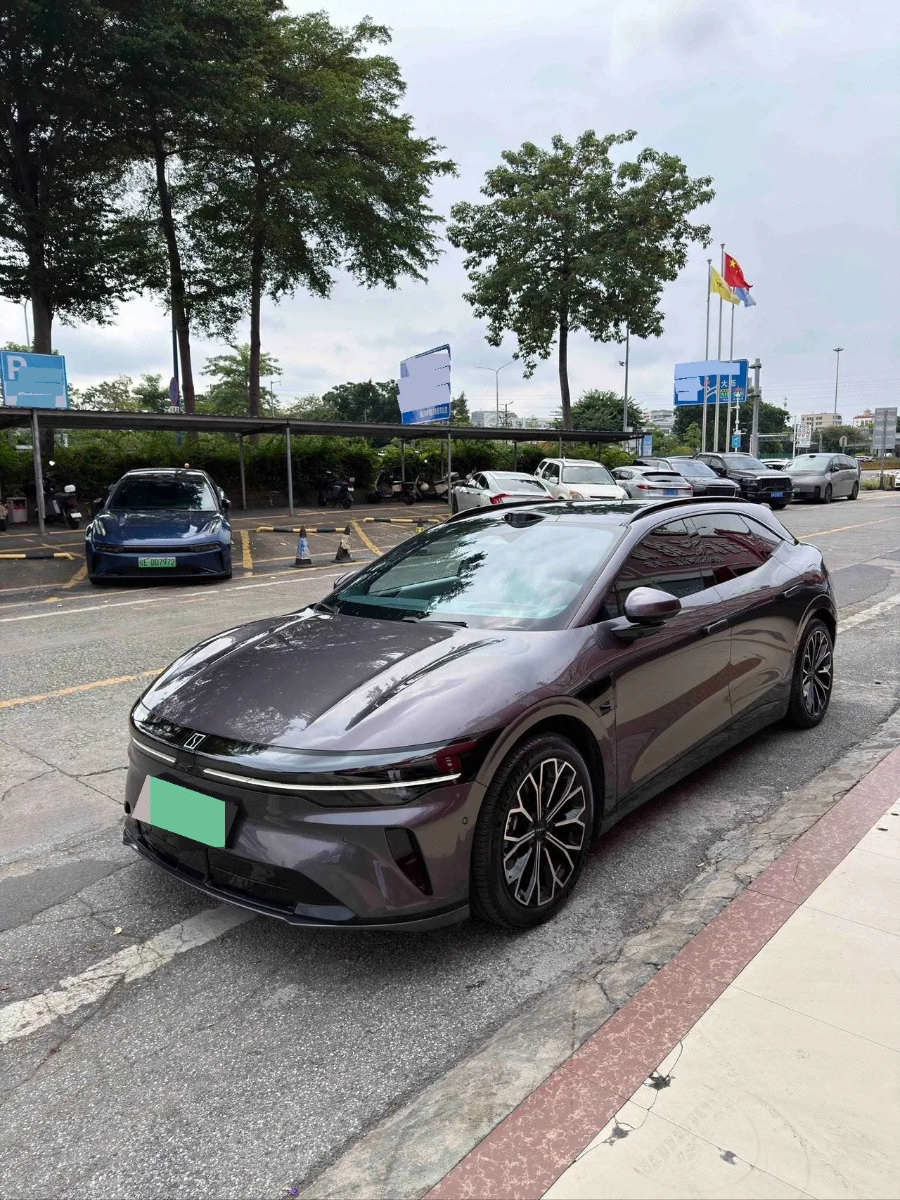 Zeekr 2025 Zeekr 007GT Long Endurance Rear Drive Smart Driving Edition 100kWh Automatic Transmission - View 1
