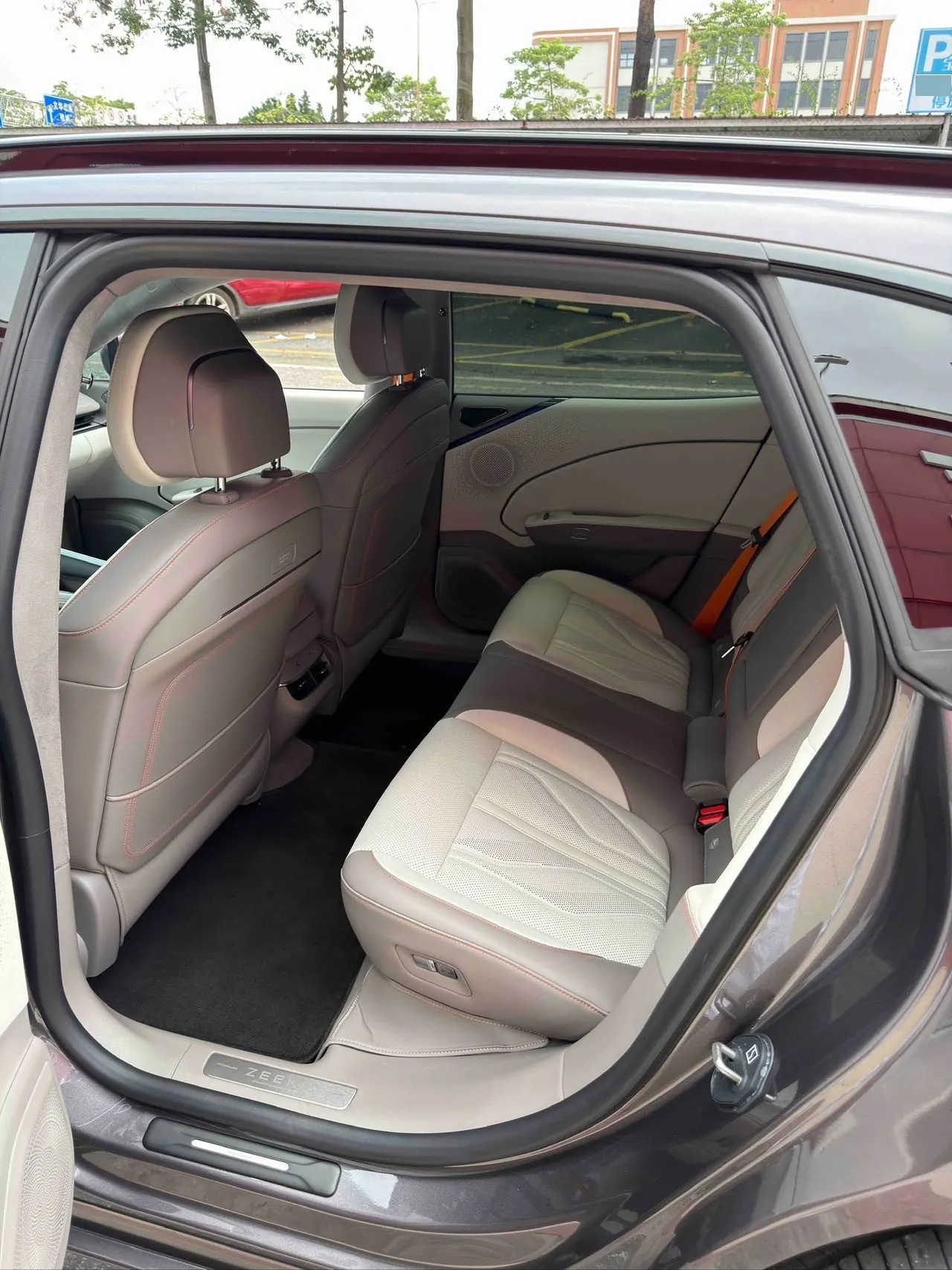 Zeekr 2025 Zeekr 007GT Long Endurance Rear Drive Smart Driving Edition 100kWh Automatic Transmission 4