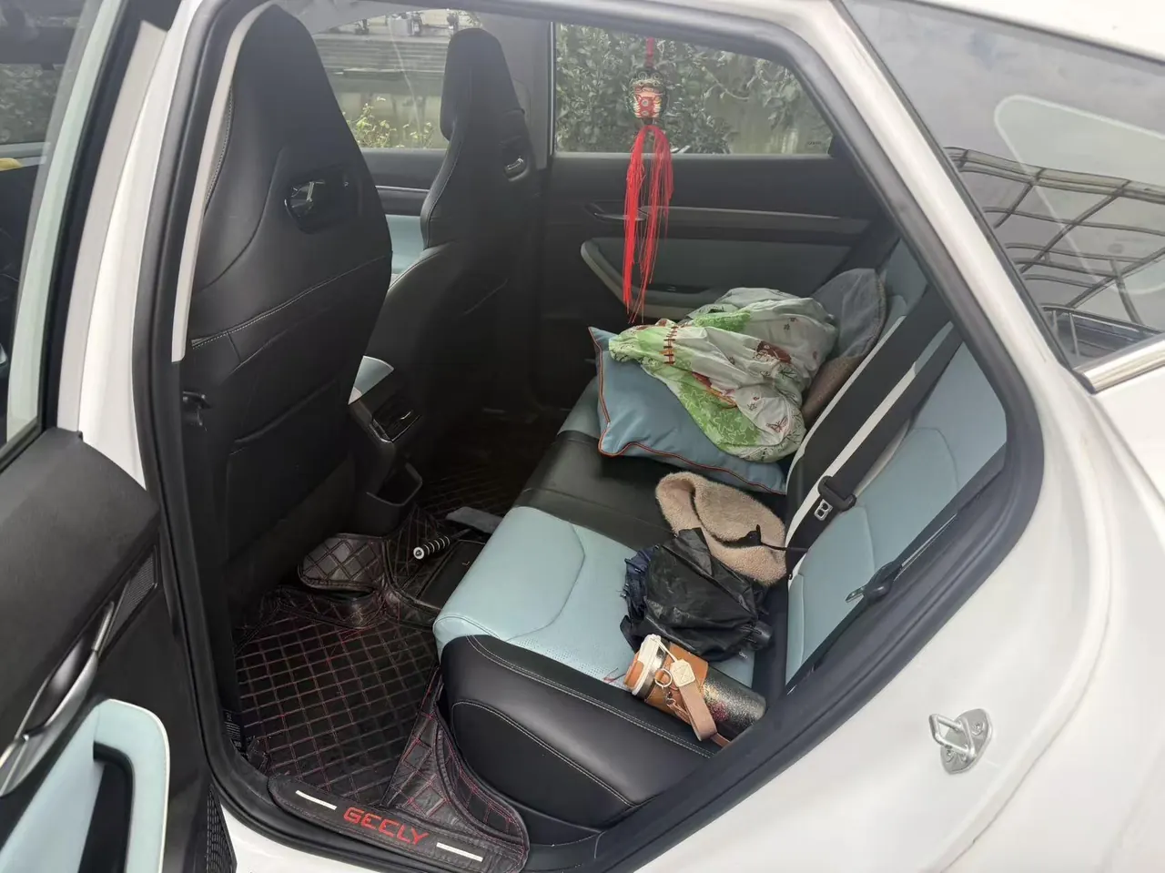 Geely 2022 Emgrand S 1.4T Stepless Crossover Player Edition Automatic Gear 4