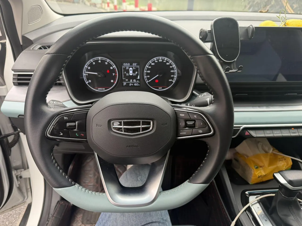 Geely 2022 Emgrand S 1.4T Stepless Crossover Player Edition Automatic Gear 5