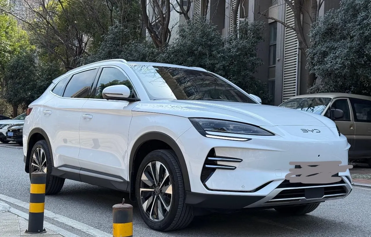 BYD Song PLUS New Energy 2025 Song PLUS EV Smart Driving Edition 520km Honorable Automatic Gear 3