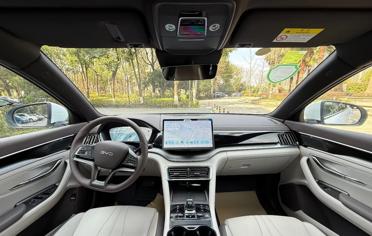BYD Song PLUS New Energy 2025 Song PLUS EV Smart Driving Edition 520km Honorable Automatic Gear 5