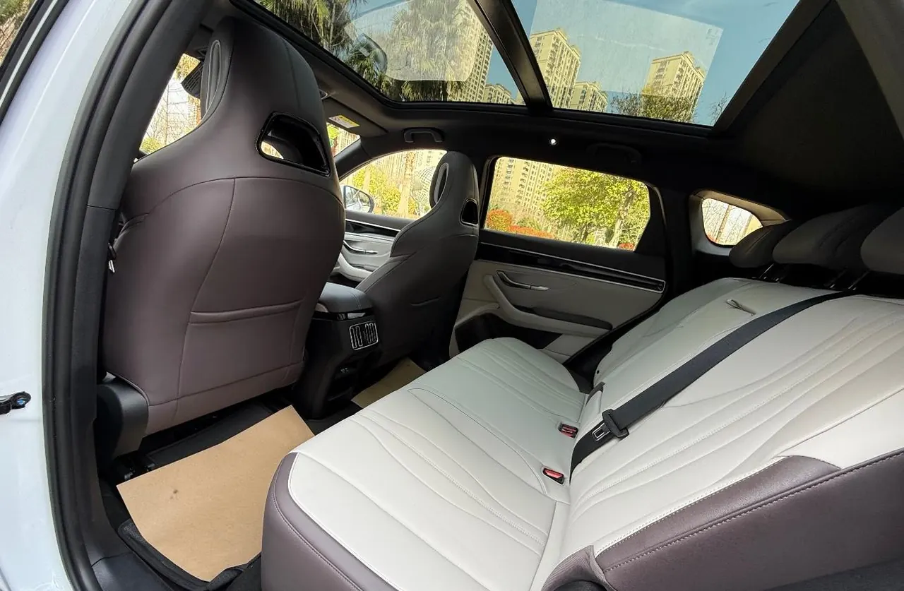 BYD Song PLUS New Energy 2025 Song PLUS EV Smart Driving Edition 520km Honorable Automatic Gear 6