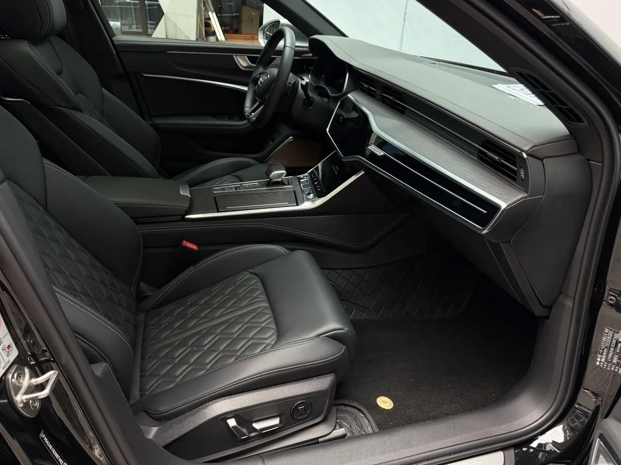 Audi 2025 A6L 48V 3.0TFSI 55TFSI Quattro Enjoy Dynamic (Modified) Automatic Gear 7