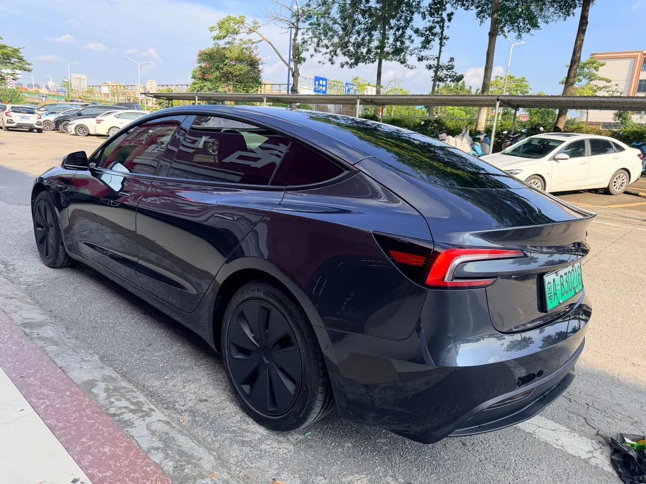 Tesla 2025 Model 3 Rear-Wheel-Drive Edition (facelift) Automatic Transmission 2