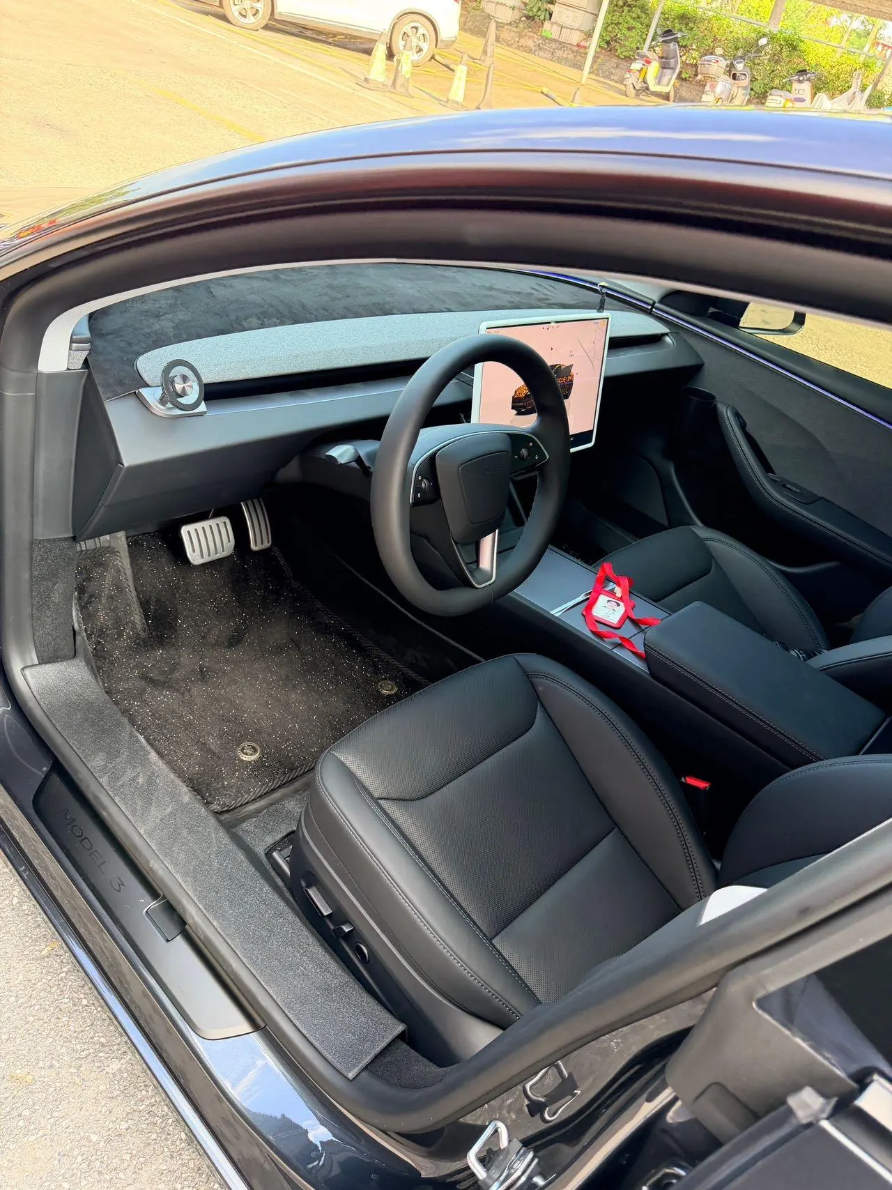 Tesla 2025 Model 3 Rear-Wheel-Drive Edition (facelift) Automatic Transmission 4