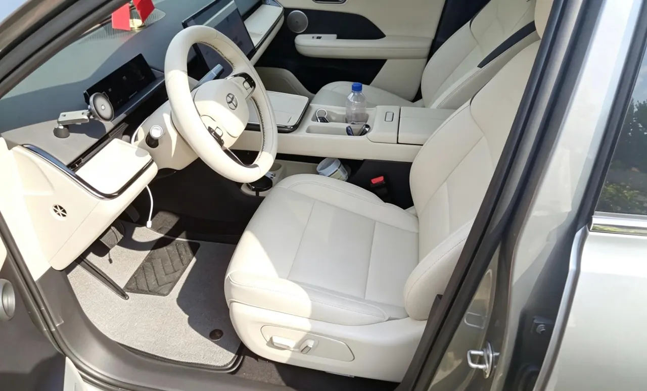 Toyota 2025 Platinum Intelligence 3X 520 Pro Advanced Intelligence Driving Edition Automatic Gear 4