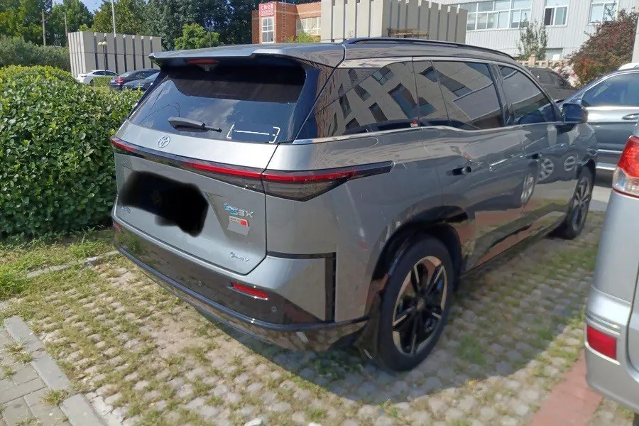 Toyota 2025 Platinum Intelligence 3X 520 Pro Advanced Intelligence Driving Edition Automatic Gear 5