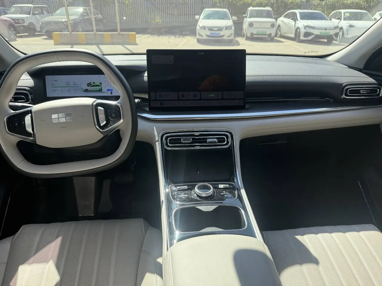 Geely Galaxy 2025 xingyao 6 EM-i 1.5 125km exploration version automatic gear 8