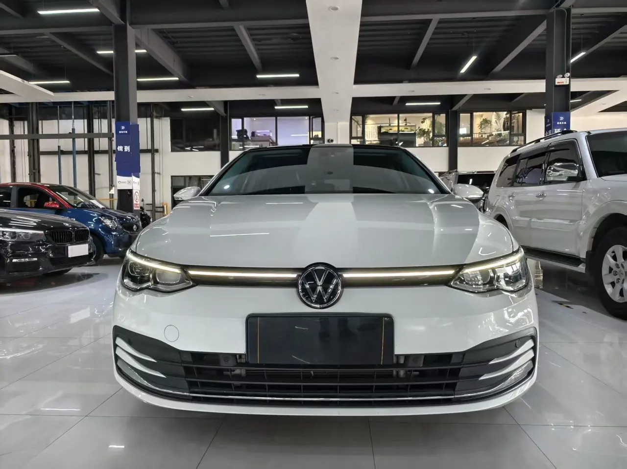 Volkswagen 2021 Golf 8 PRO 1.4TSI 280TSI Automatic 2