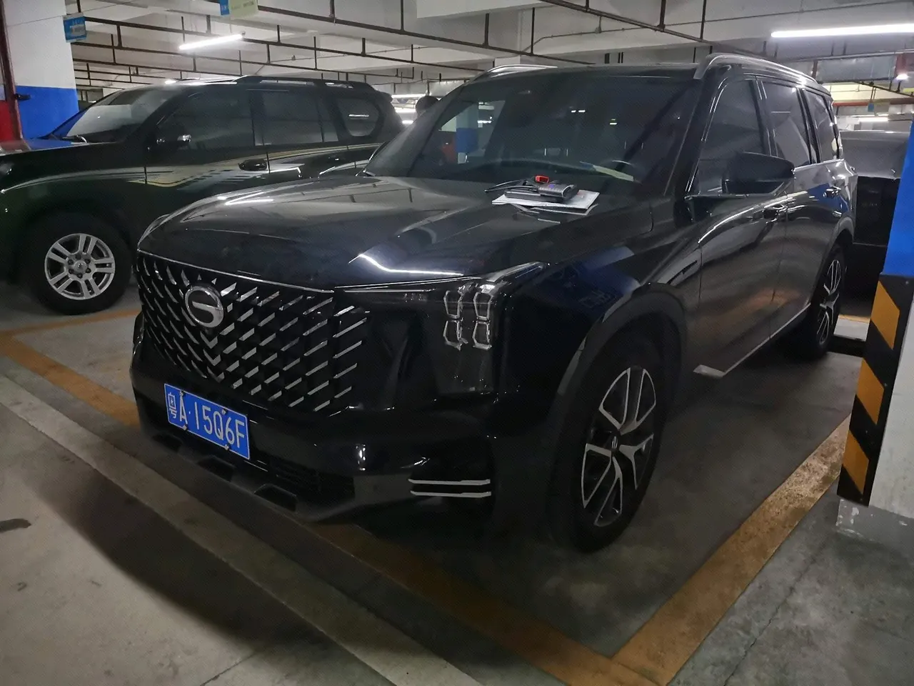 打开图片灯箱:Chuanqi 2022 GS8 2.0TGDI Two-Drive Deluxe Zhilian Edition Seven-seat Automatic Gear