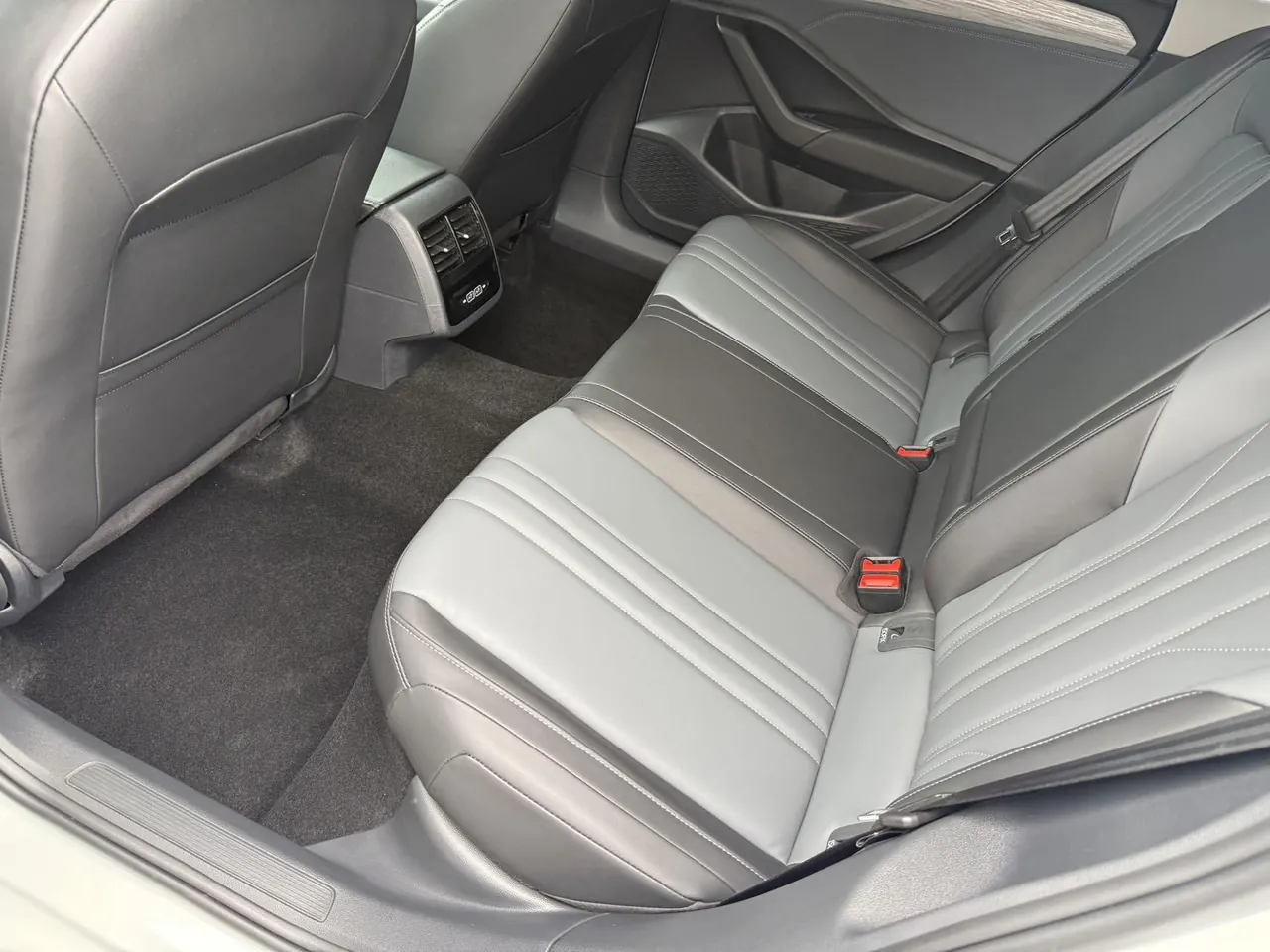 Volkswagen 2025 Sagittarius 1.5TSI 300TSI Exceed Edition (Modified) Automatic Gear 8