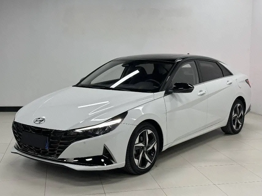 Open image lightbox: Hyundai 2022 Elantra -3-compartment 1.5 stepless LUX premium automatic gear