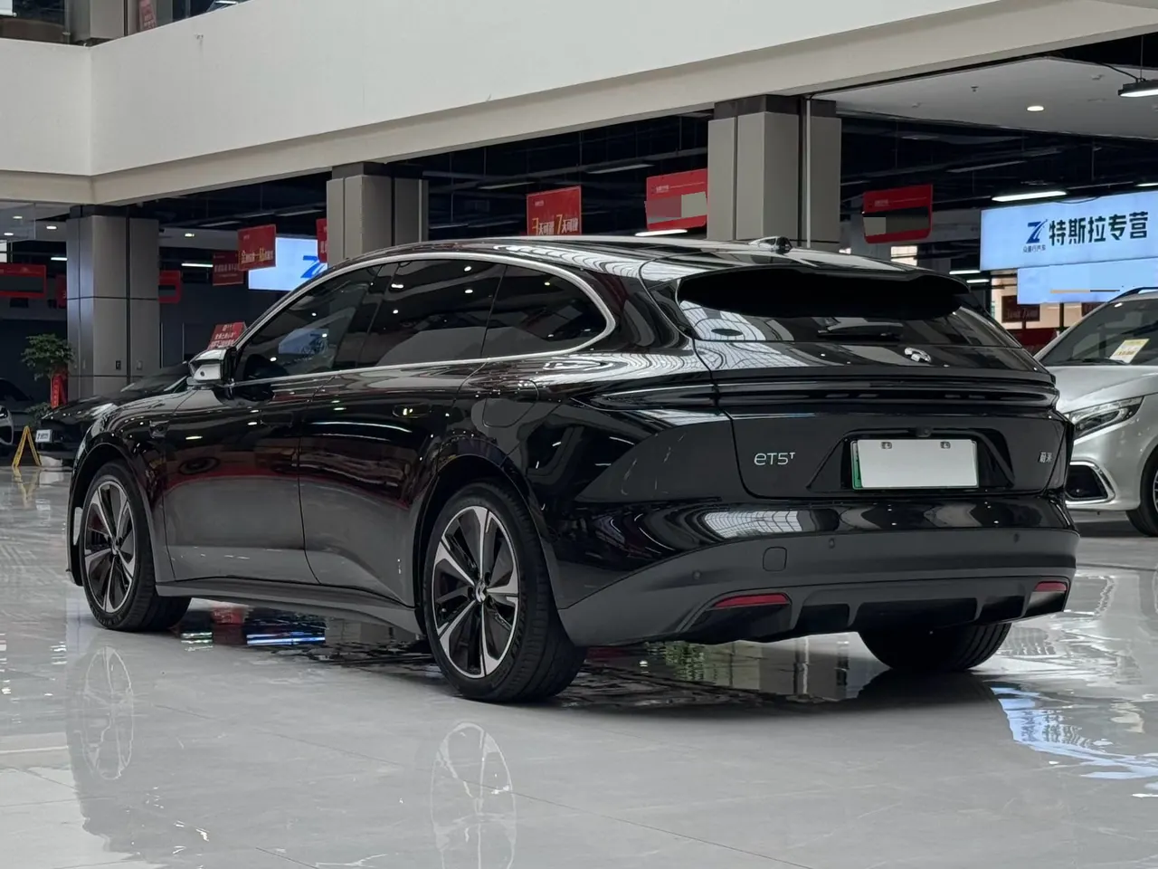 NIO 2024 ET5T 75kWh Touring automatic 6