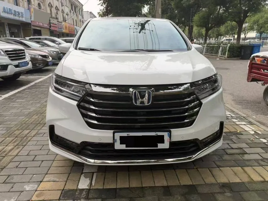 Honda 2024 Odyssey Hybrid 2.0 Stepless Sharp and Pleasant Edition Automatic Gear 2