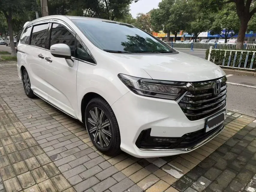Honda 2024 Odyssey Hybrid 2.0 Stepless Sharp and Pleasant Edition Automatic Gear 3