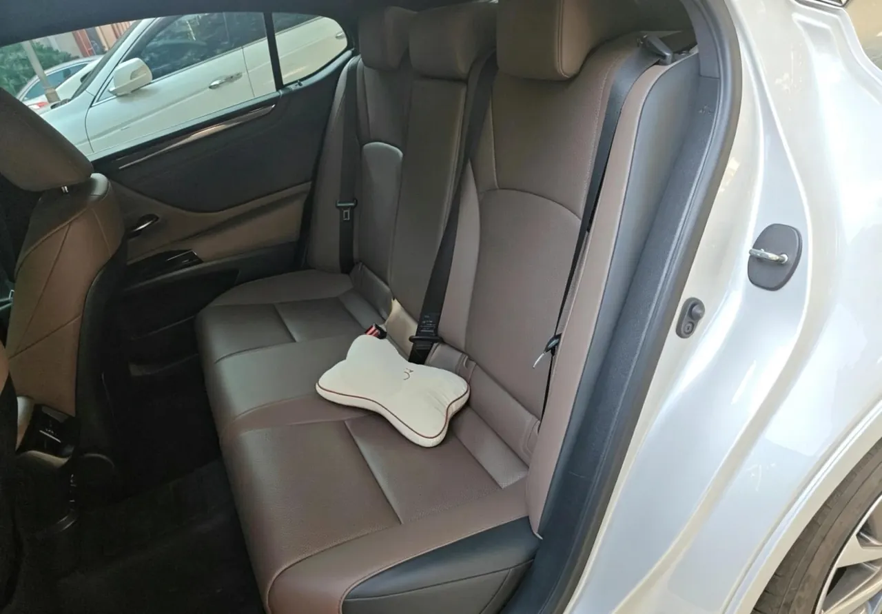 Lexus ES (Imported) 2024 ES200 2.0 Stepless Edition Automatic Gear 4