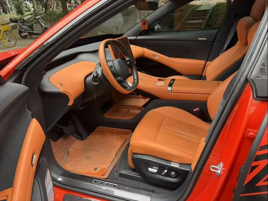 MI 2025 YU7 Long Endurance High Performance Four-wheel Drive Max Edition Automatic Gear 2
