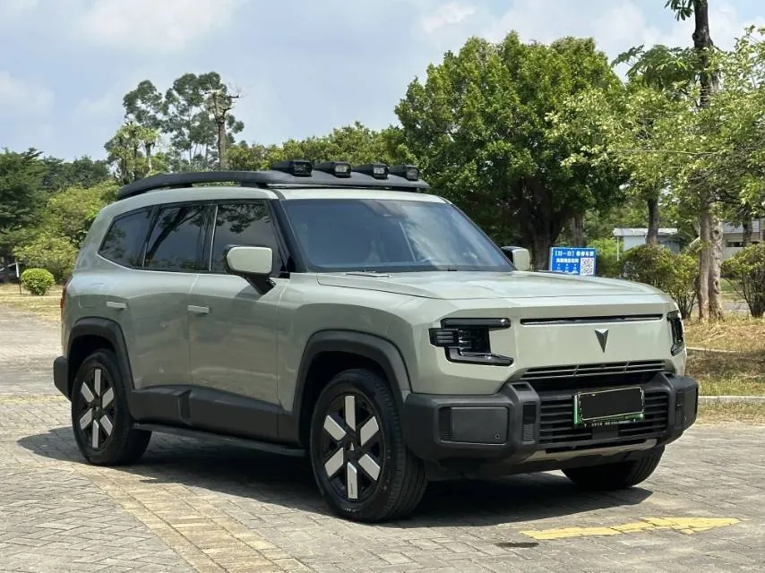 ChangAn Deepal 2024 G318 four-wheel drive air suspension version of automatic gear 2