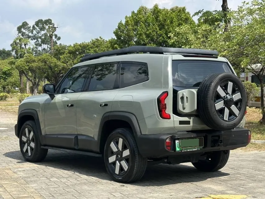 ChangAn Deepal 2024 G318 four-wheel drive air suspension version of automatic gear 4