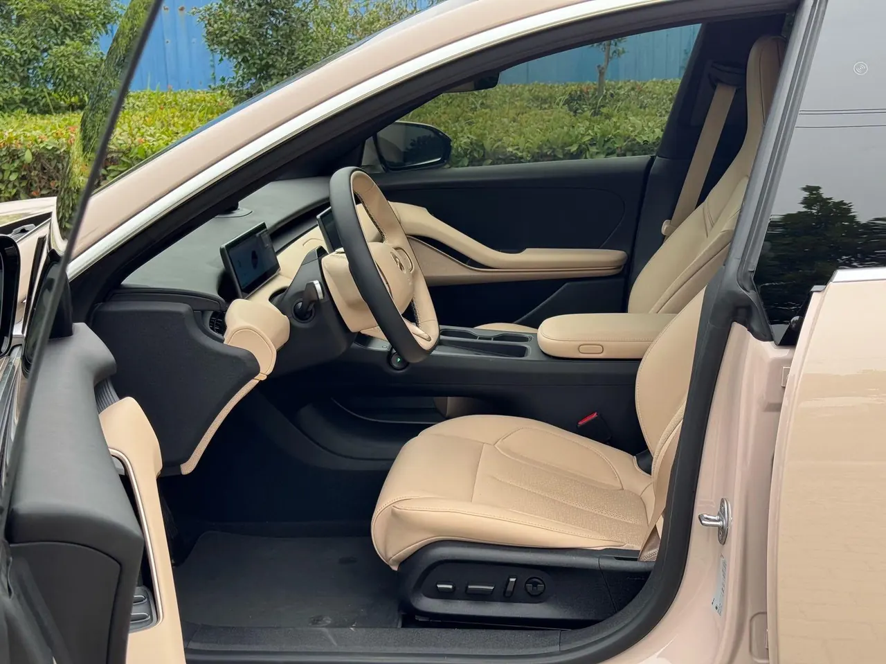 NIO 2024 ET5 75kWh automatic gear 7