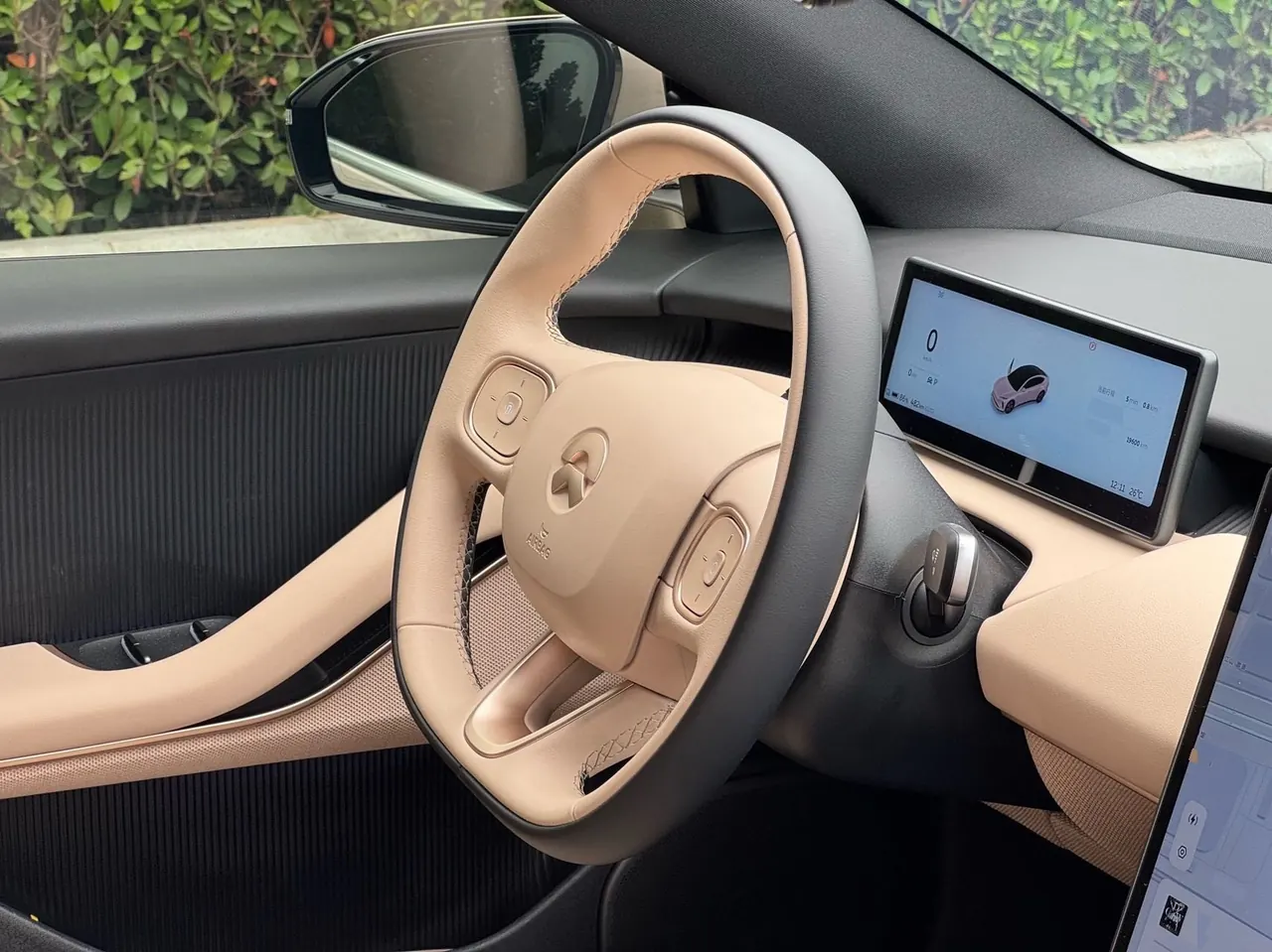NIO 2024 ET5 75kWh automatic gear 9