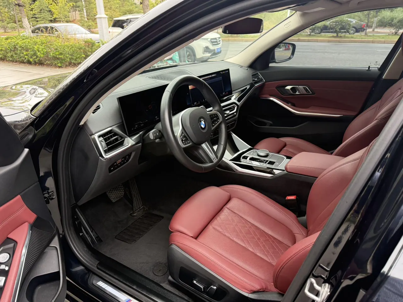 BMW 3 Series 2024 320i 2.0T M Sports Suit Automatic Gear 4