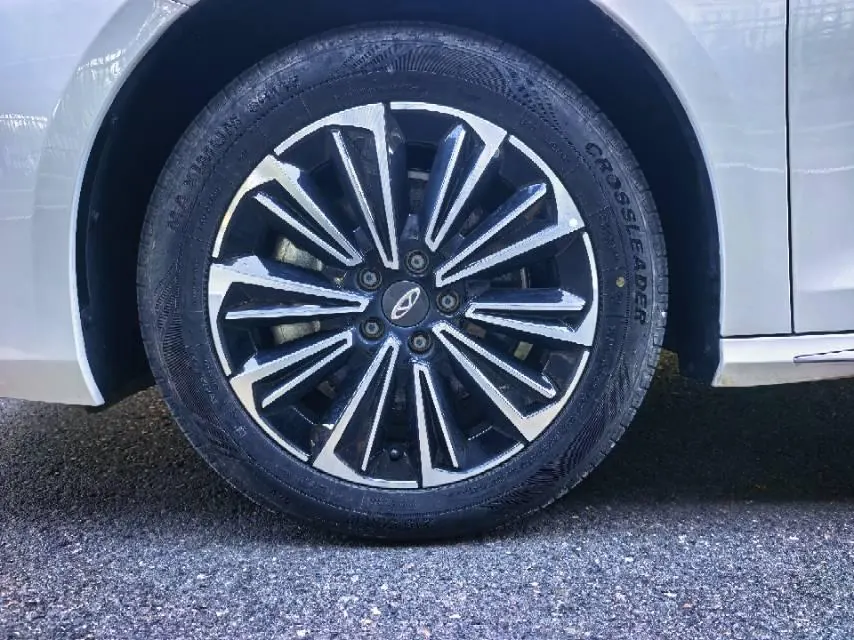 Chery 2024 Fengyun A8 1.5T 127 Wind Control Edition Automatic Gear 7