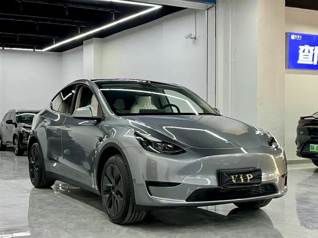 Tesla 2024 Model Y rear-wheel drive version automatic transmission 2