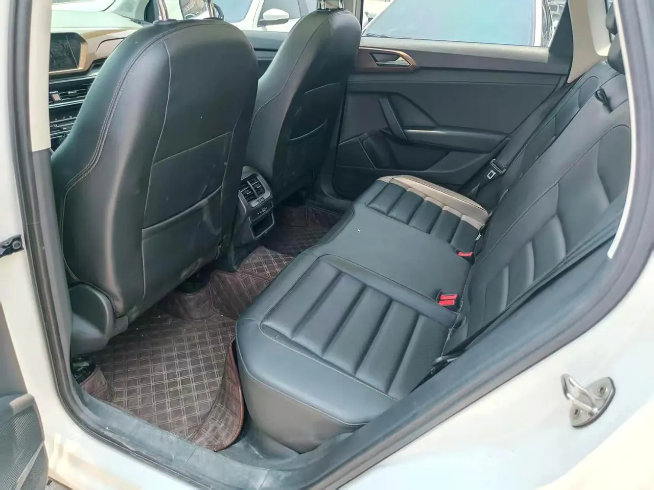 Volkswagen 2022 Tuyue 1.4TSI 280TSI Two-Drive Deluxe Automatic Gear 4