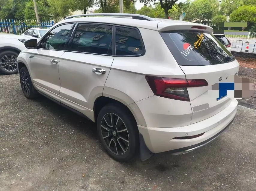 Skoda 2022 Keluoke 1.4TSI TSI280 Premium Edition Automatic Gear 3