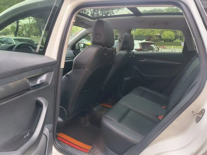 Skoda 2022 Keluoke 1.4TSI TSI280 Premium Edition Automatic Gear 6