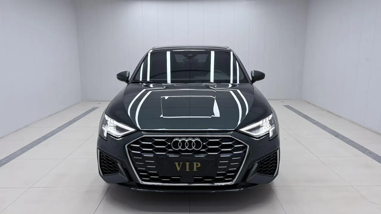 Audi 2022 A3L Limousine 1.4TFSI 35TFSI Luxury Sport Automatic 2