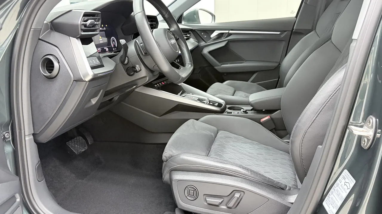 Audi 2022 A3L Limousine 1.4TFSI 35TFSI Luxury Sport Automatic 7