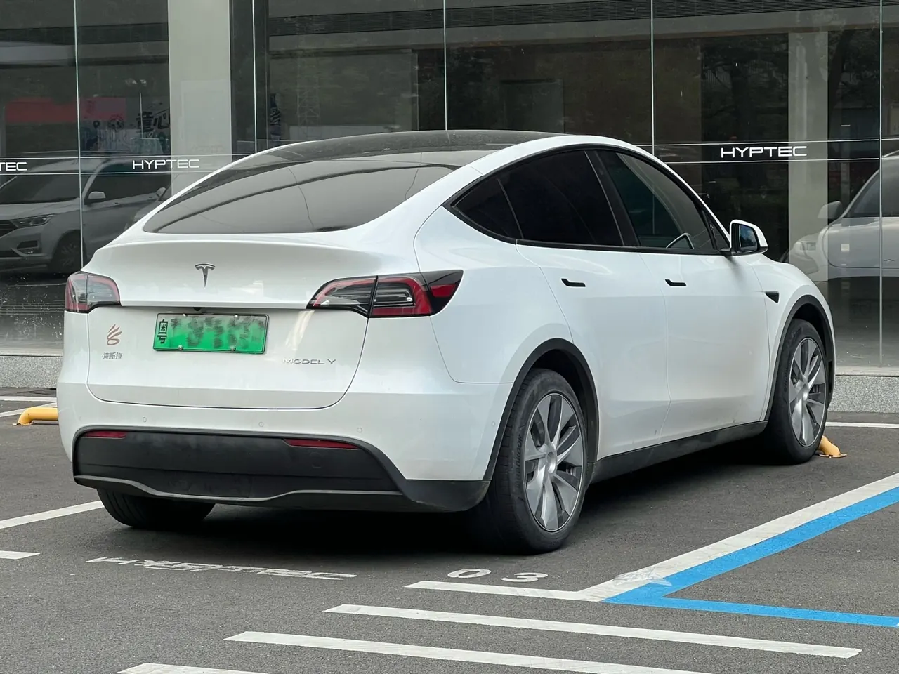 Tesla 2022 Model Y rear-wheel drive version (facelift) automatic gear 5