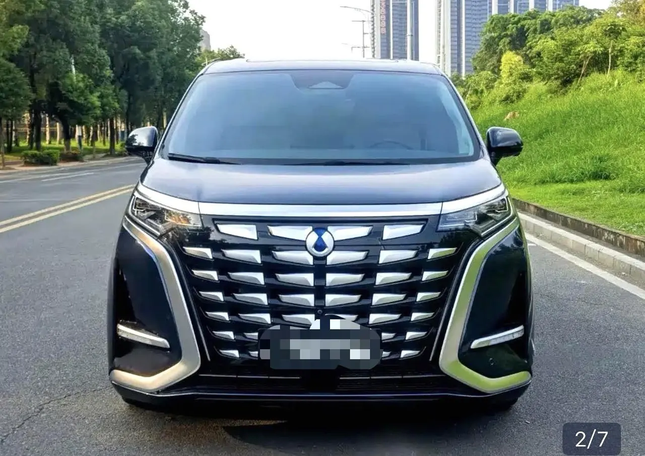 Denza 2022 Denza D9 DM-i 1.5T stepless 970 four-wheel drive flagship automatic gear 2